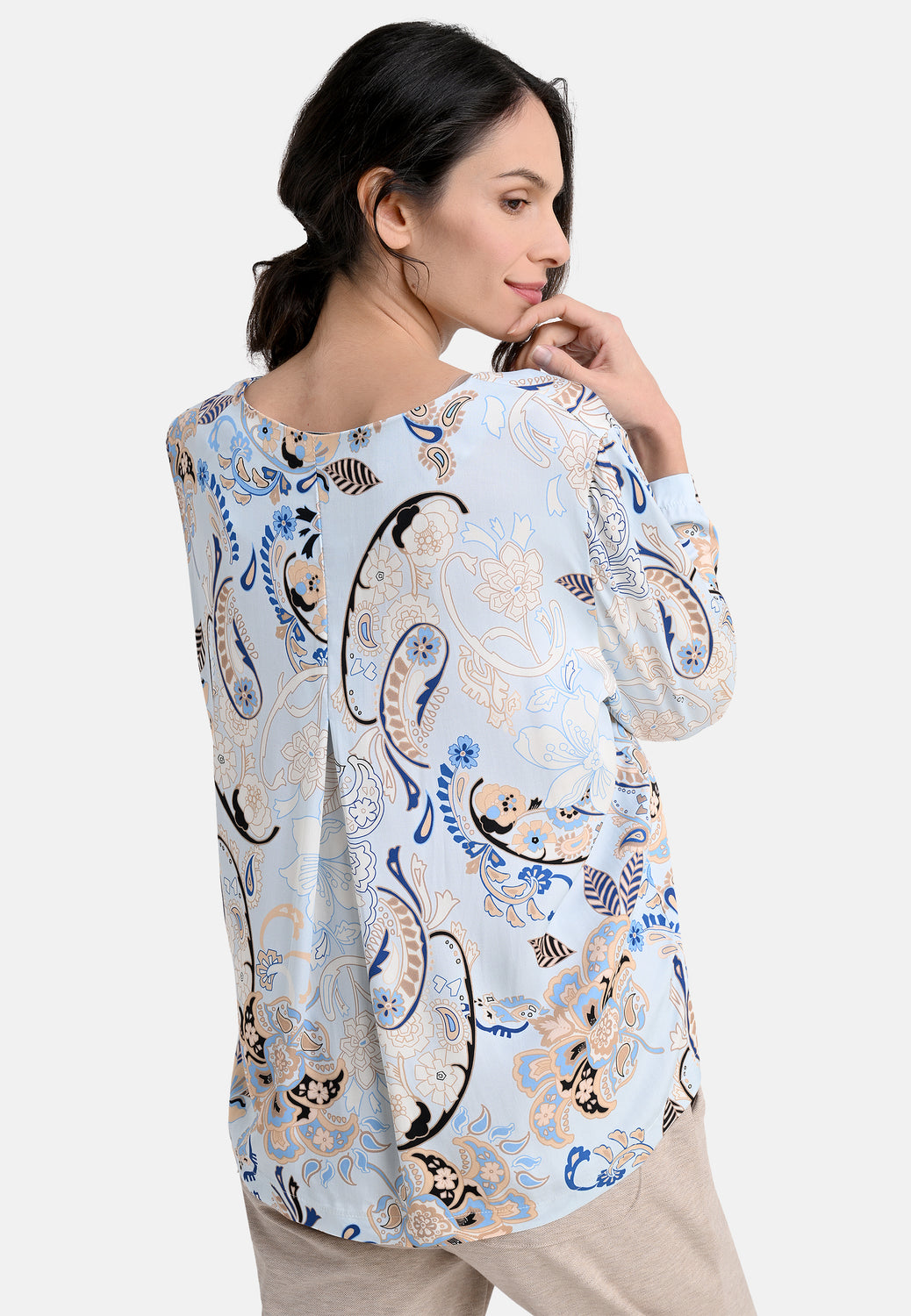 25214 Bluse mit Ornament-Print in Hellblau/Beige