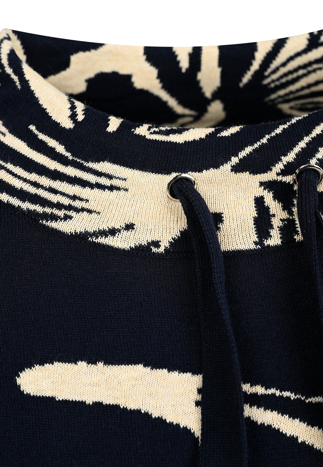25504 Strickpullover mit Blütenmuster in Navy/Ecru