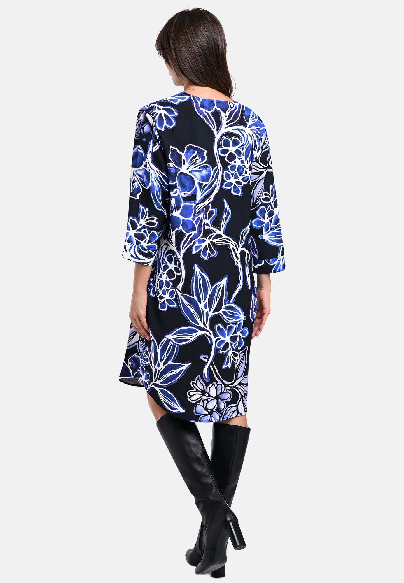 25521 Kleid mit Blumen-Print in Schwarz/Blau