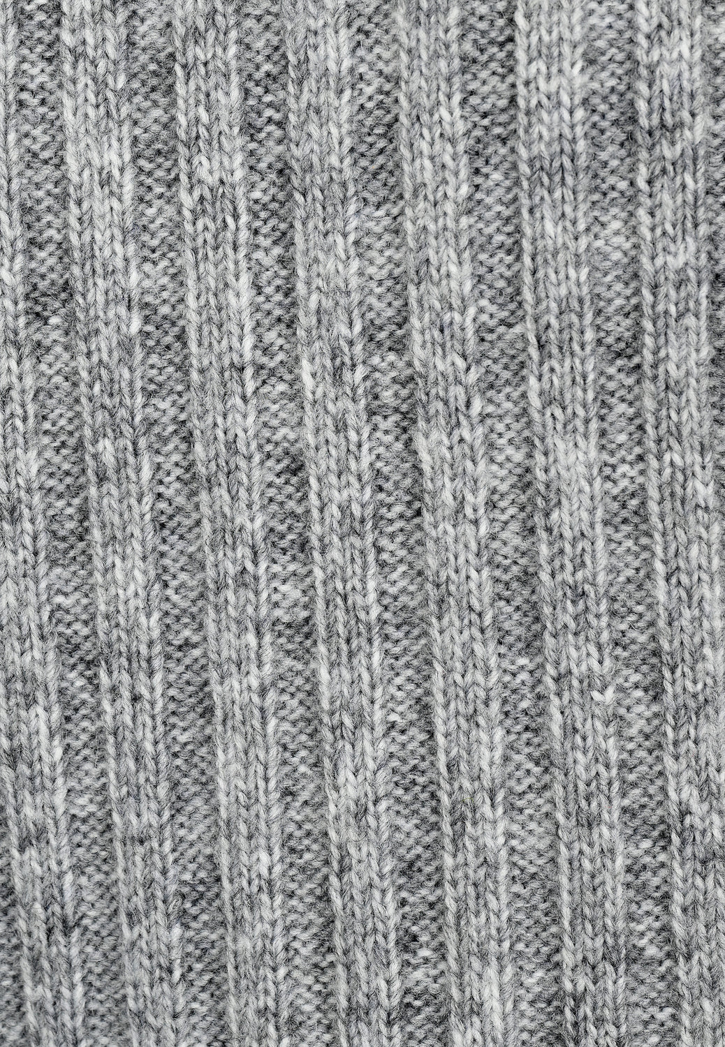 25711 Strickpullover in Hellgrau