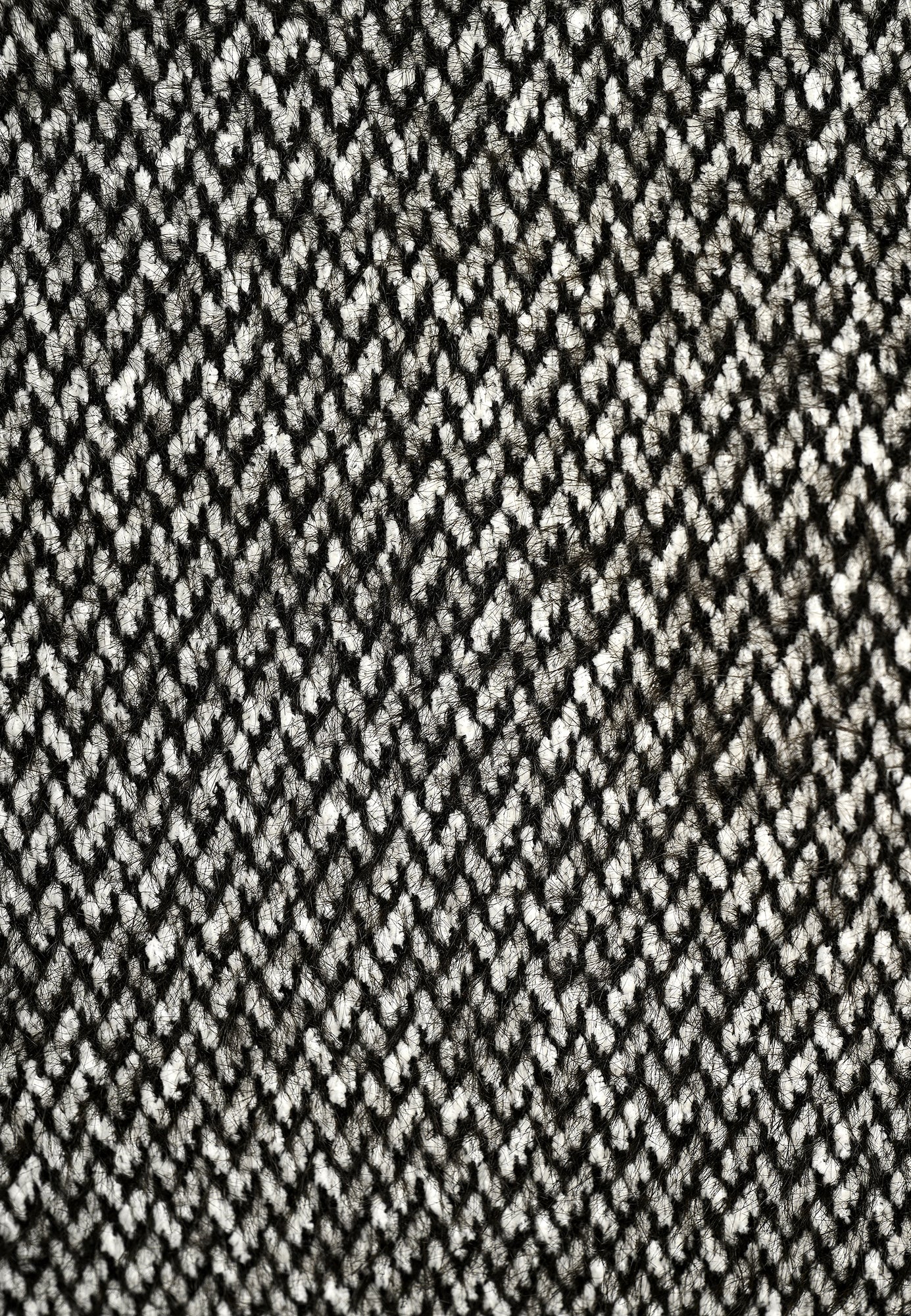 25722 Shirt mit grafischem Muster in Schwarz/Weiß