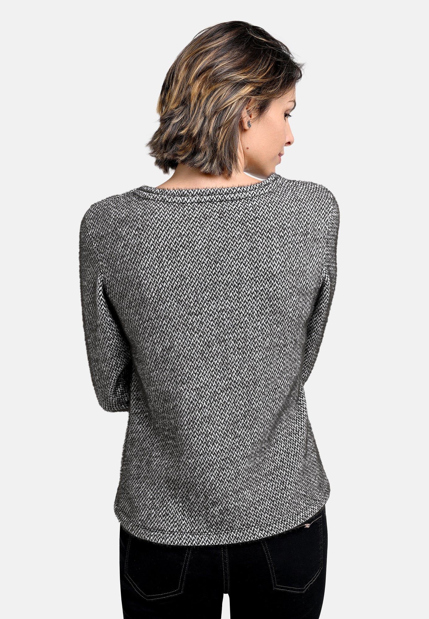 25722 Shirt mit grafischem Muster in Schwarz/Weiß