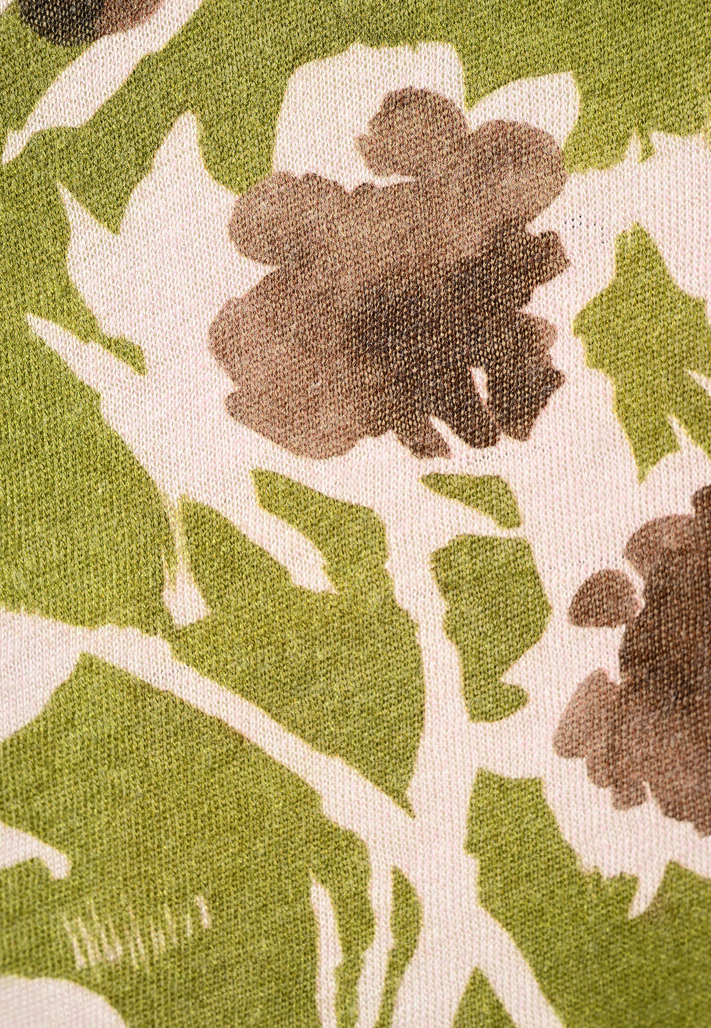 25731 Fijngebreid overhemd met bloemenprint in groen/roze