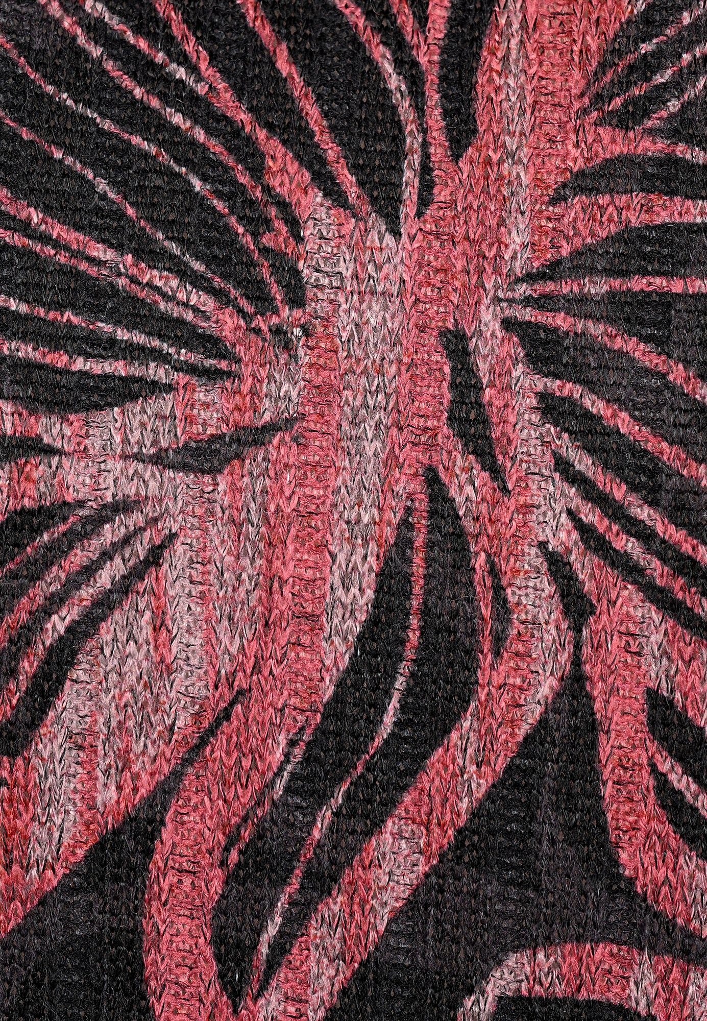 25814 Feinstrick-Shirt mit Blüten-Print in Schwarz/Braun