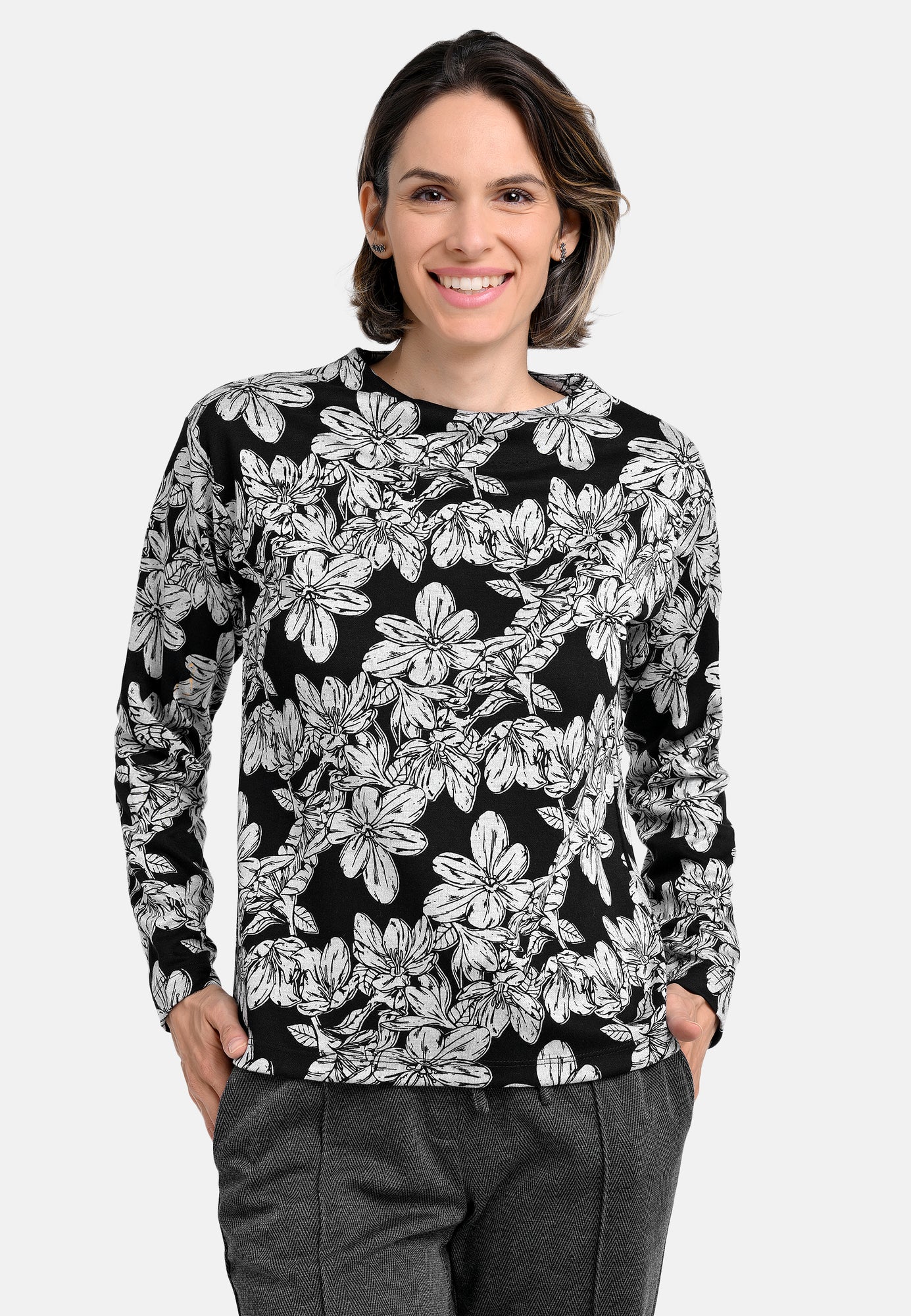 25824 Shirt mit Blüten-Print in Hellgrau/Schwarz