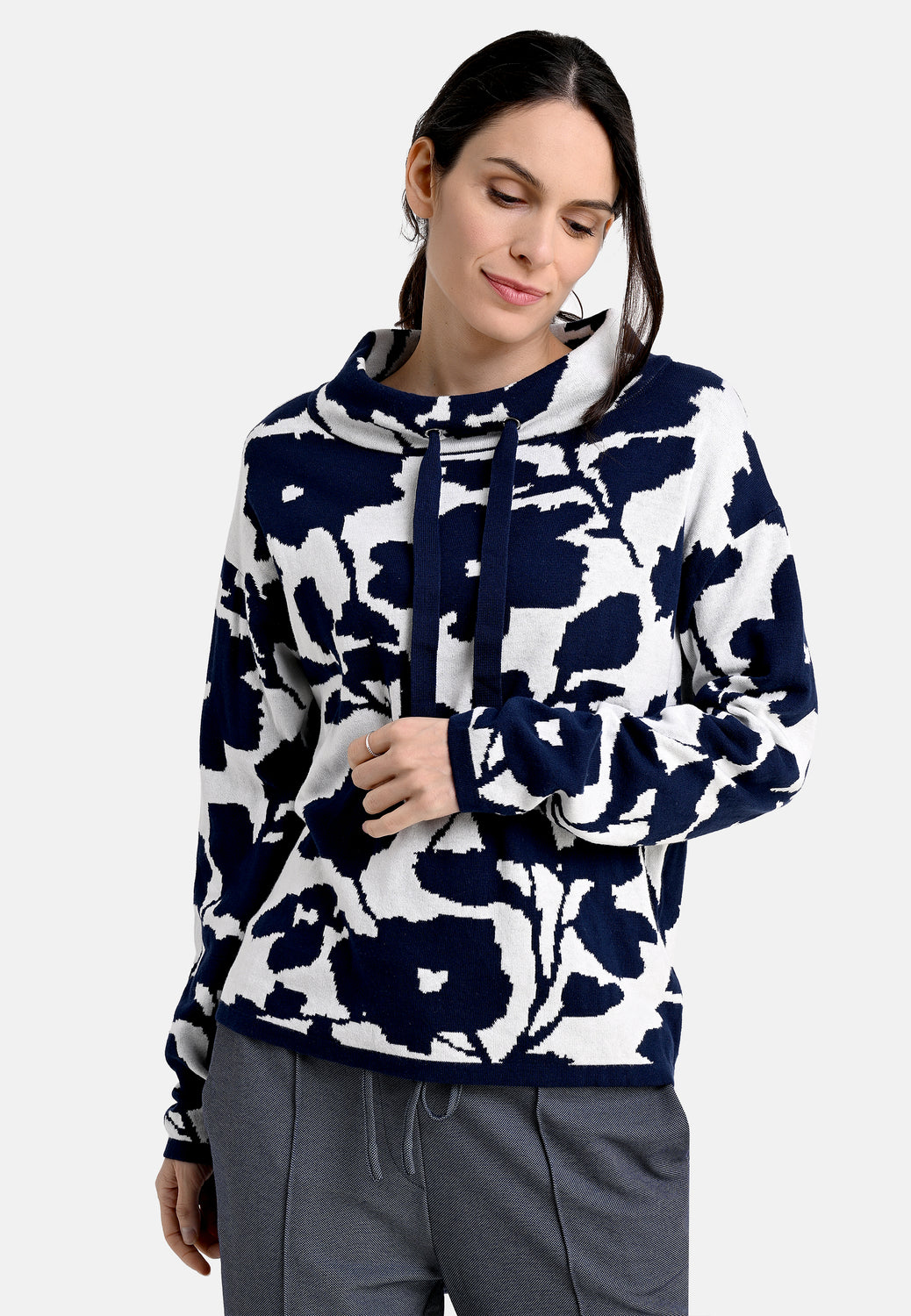 26125 Pullover Flowers - 16/navy-white